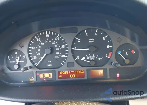 2003 BMW 325I z USA, uszkodzony, nr VIN WBAET37443NJ39365